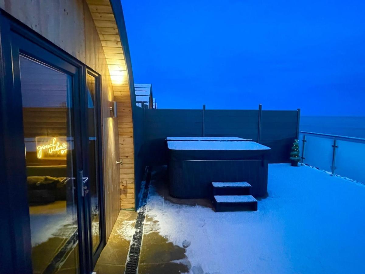 4 Sinclair Bay Lodges Keiss Exterior photo